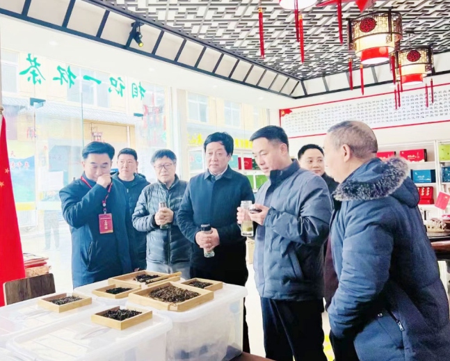 山西省临汾市乡宁县人大副主任赵继宁、副县 长贺伟科、政协副主席刘科军率团莅临公司考察