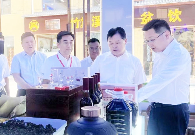 市交通运输局局长文春等领导莅临公司调研